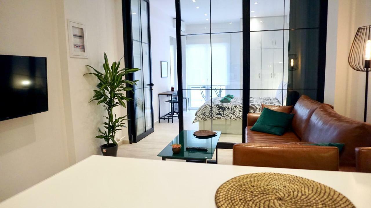 Industrial Style Studio In Atény Exteriér fotografie